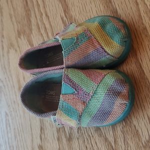 Toms toddler size 5